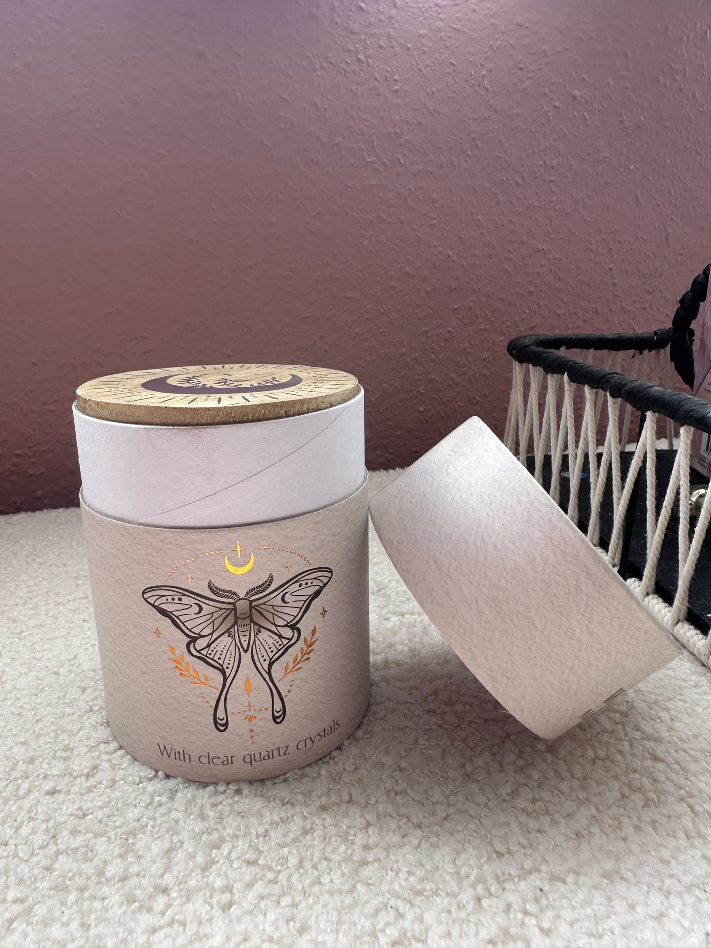 LUNA MOTH MANIFESTATION CANDLE WITH CLEAR QUARTZ CRYSTALS