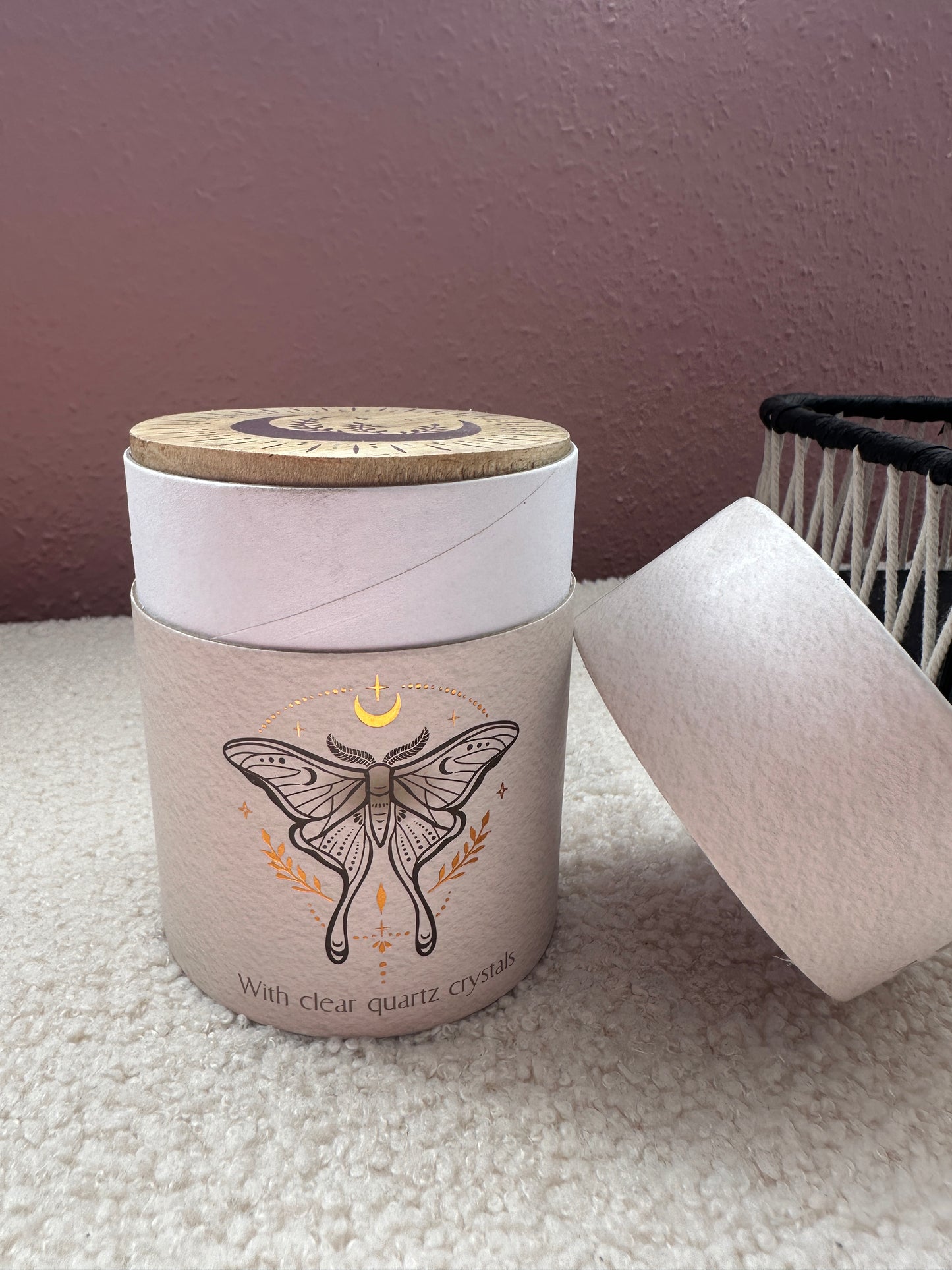 LUNA MOTH MANIFESTATION CANDLE WITH CLEAR QUARTZ CRYSTALS