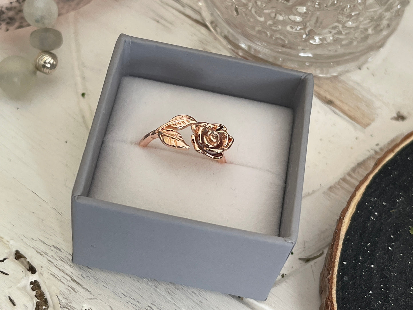 Rose Gold Rose Shape Ring